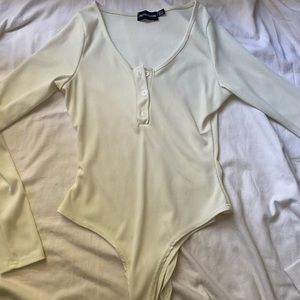 pretty little thing white ribbed long sleeve body suit